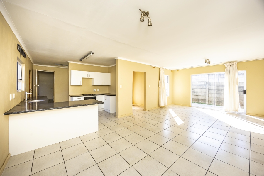 4 Bedroom Property for Sale in Cambridge West Eastern Cape